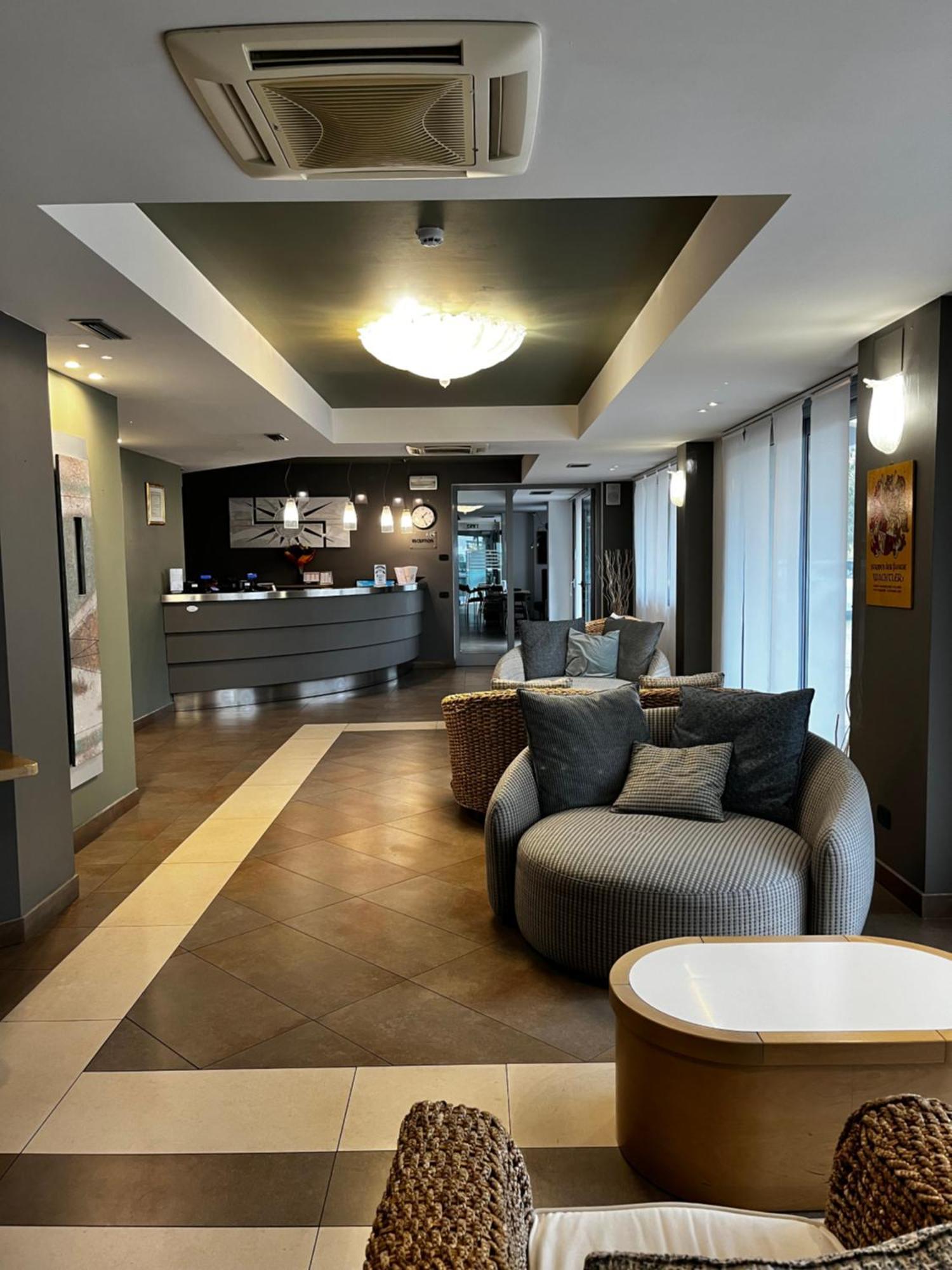 Hotel Oasi Wellness & Spa Ρίβα ντελ Γκάρντα Εξωτερικό φωτογραφία