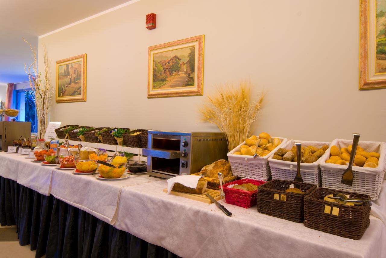 Hotel Oasi Wellness & Spa Ρίβα ντελ Γκάρντα Εξωτερικό φωτογραφία